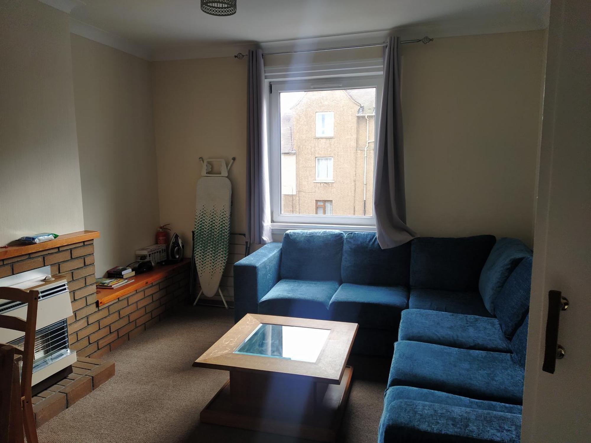 Self Catering 2 Bedroom Flat, Frequent Buses, 1-Minute Walk To Bus Stop, 20 Minutes To City Center Edimburgo Exterior foto